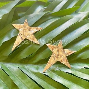 SOLD OUT Textured 5 Point Star Stud Earrings Gold